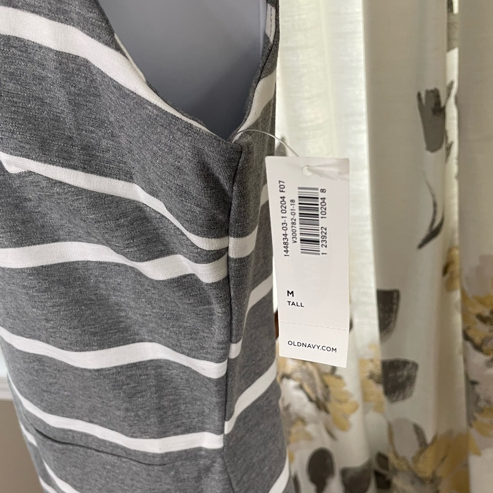 NWT Old Navy Grey and White Striped Dress Size Medium Tall - Picture 4 of 4